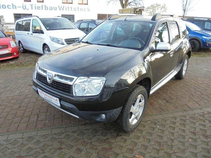 Schwarz Gebraucht 2010 Dacia Duster Lauréate SUV | 5.380 € (Fairer Preis) - Bild 1/4