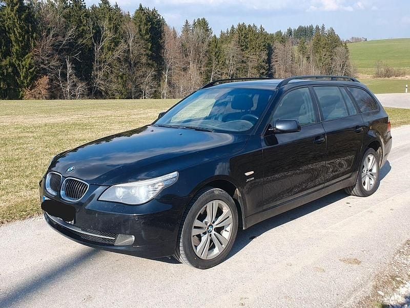 Gebraucht BMW 525 218 PS (160 kW) 2009 Schwarz Kombi