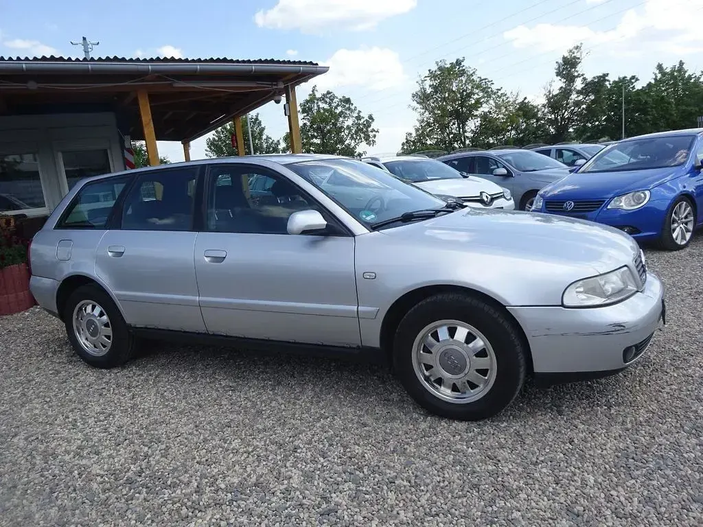 Gebraucht Audi A4 116 PS (85 kW) 2001 Silber Kombi