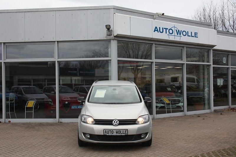 Gebraucht VW Golf VII Match 86 PS (63 kW) 2012 Silber Kleinwagen