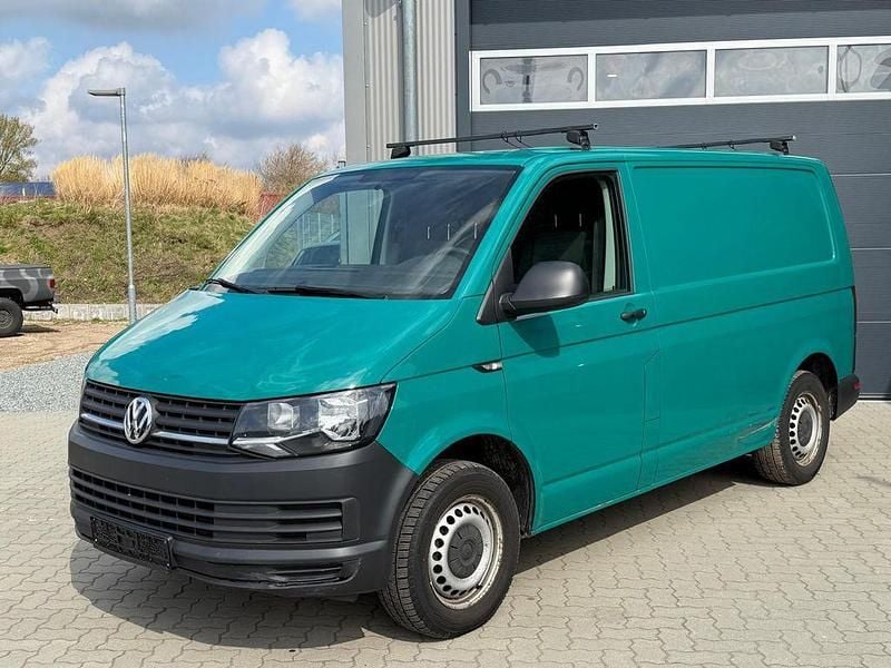 Usado VW Transporter 102 HP (75 kW) 2016 Verde Van