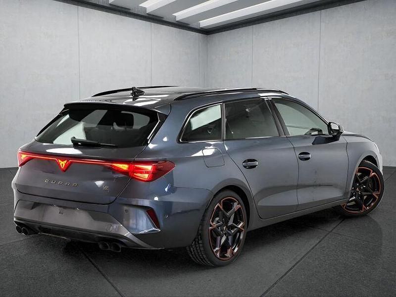 Gebraucht Cupra Leon 333 PS (244 kW) 2025 Grau Kombi