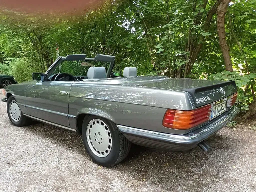Gebraucht Mercedes SL500 231 PS (169 kW) 1985 Grau Cabrio