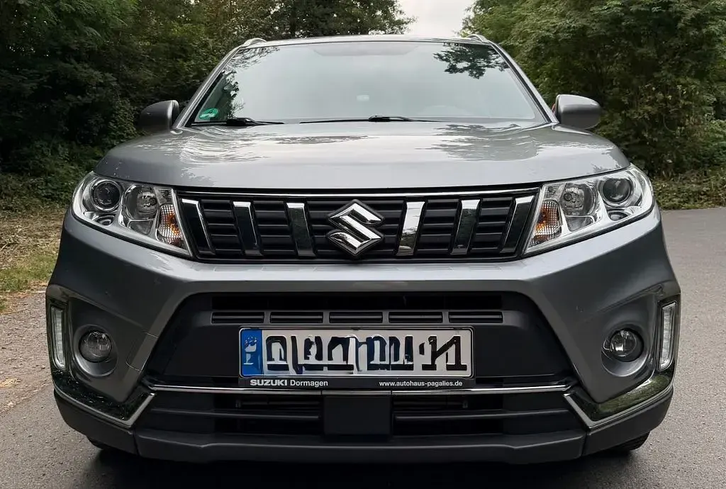 Gebraucht Suzuki Vitara Comfort 140 PS (102 kW) 2019 Grau SUV