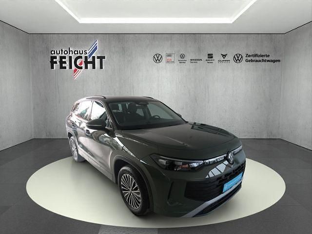 Gebraucht VW Tayron Life 150 PS (110 kW) 2025 Cipressinogrün metallic (metallic) SUV