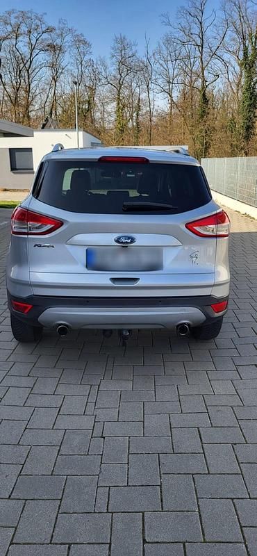 Gebraucht Ford Kuga 140 PS (102 kW) 2013 Silber SUV