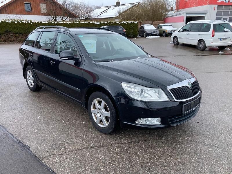 Gebraucht Skoda Octavia 122 PS (89 kW) 2013 Schwarz Kombi
