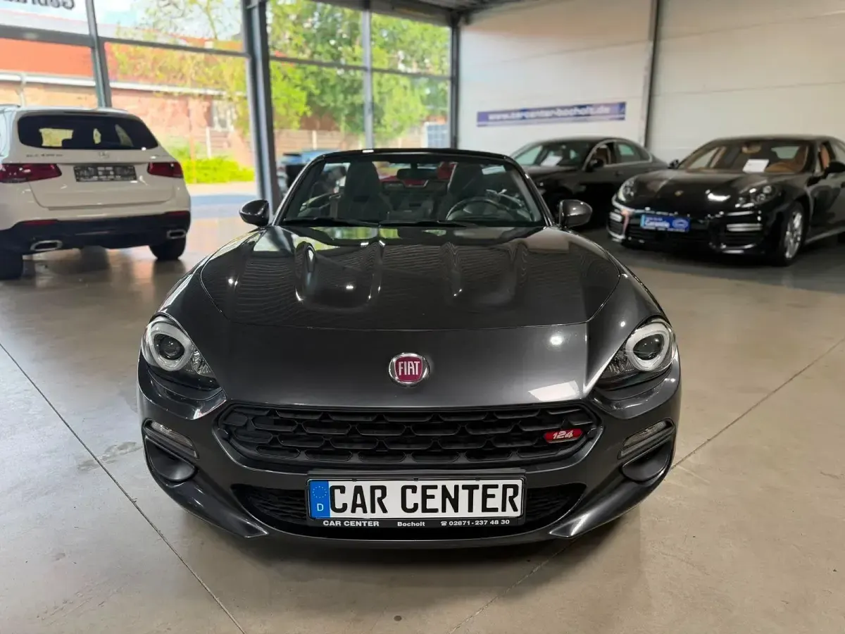 Gebraucht Fiat 124 Spider Basis 140 PS (102 kW) 2017 Grau Cabrio