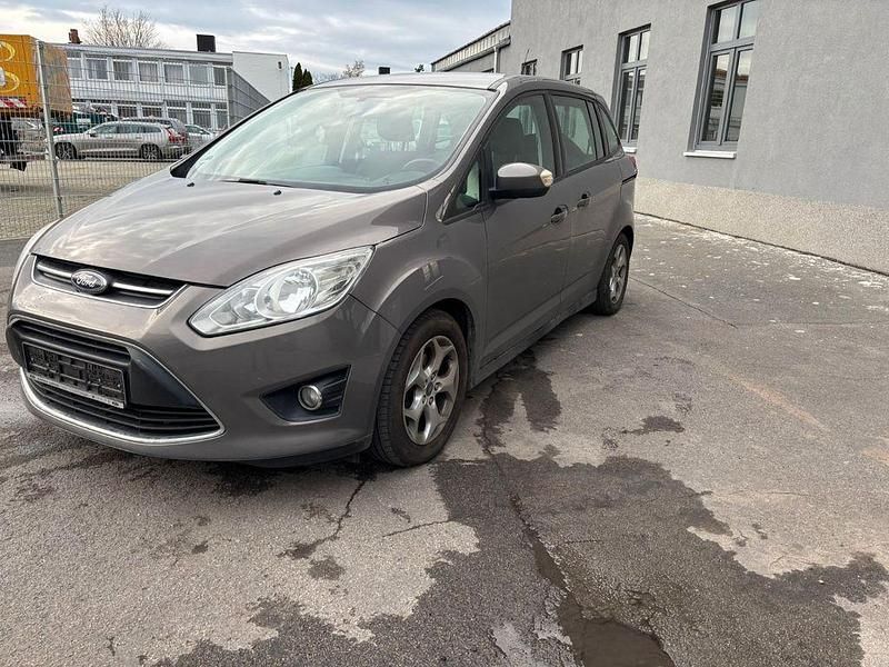 Braun Gebraucht 2014 Ford Grand C-Max Trend Van / Kleinbus | 2.600 € (Superpreis) - Bild 1/4