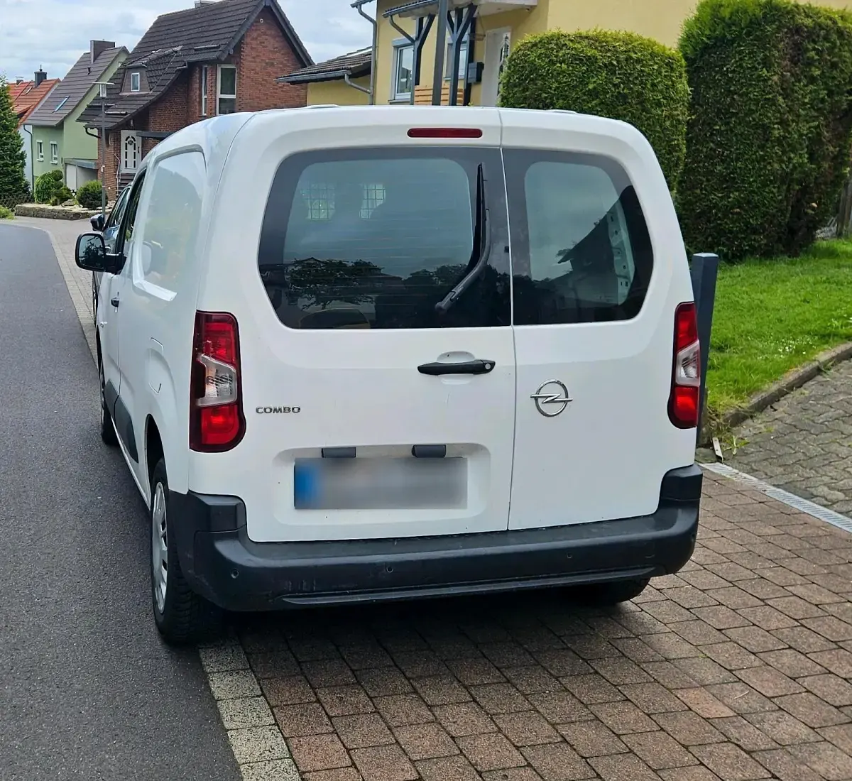 Gebraucht Opel Combo 102 PS (75 kW) 2019 Weiß Van / Kleinbus
