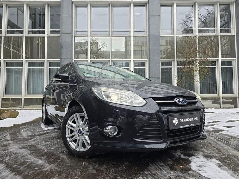 Gebraucht Ford Focus Titanium 125 PS (91 kW) 2012 Schwarz Limousine