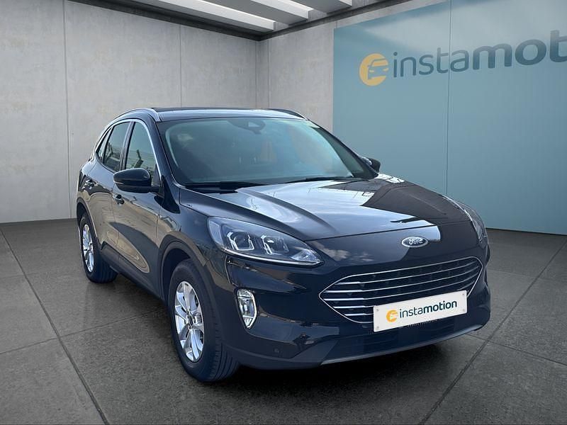 Gebraucht Ford Kuga Titanium 150 PS (110 kW) 2022 Schwarz SUV