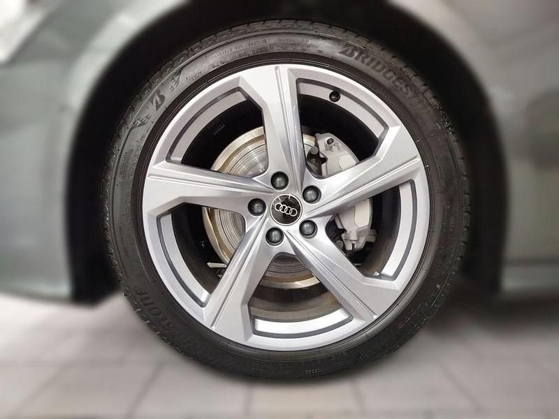 Gebraucht Audi A6 S-Line 204 PS (150 kW) 2025 Grau Kombi