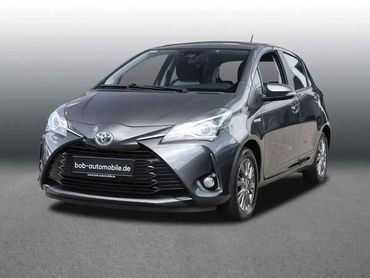 Gebraucht Toyota Yaris Plus 101 PS (74 kW) 2017 Kleinwagen