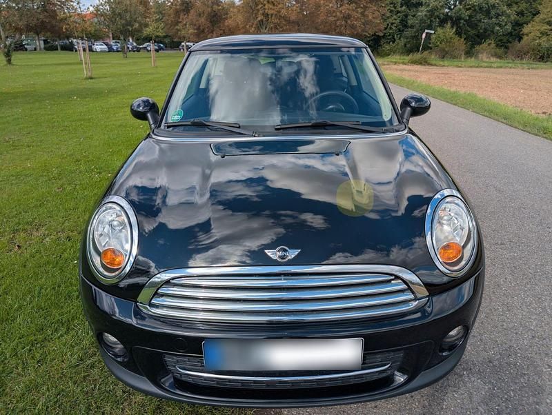 Gebraucht Mini Cooper D 111 PS (81 kW) 2011 Schwarz Kleinwagen