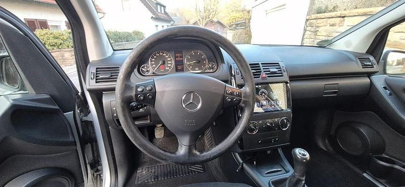 Gebraucht Mercedes A160 95 PS (69 kW) 2009 Grau Limousine