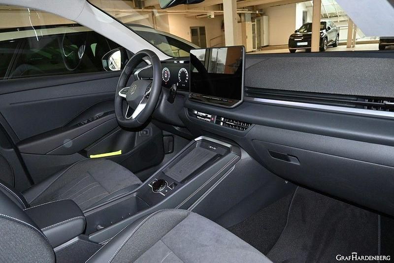 Neu VW T-Roc Style 116 PS (85 kW) 2026 Schwarz SUV