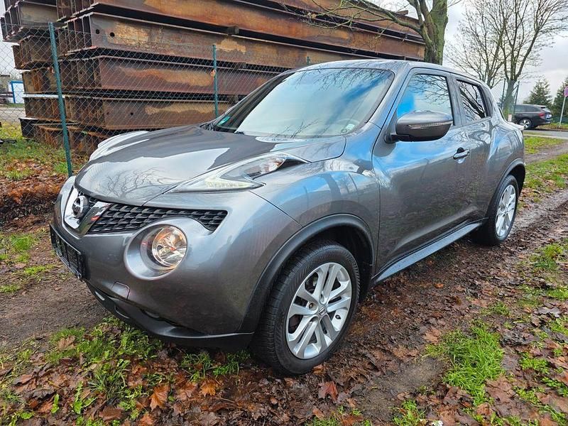 Grau Gebraucht 2016 Nissan Juke Tekna SUV | 5.999 € (Fairer Preis) - Bild 1/4
