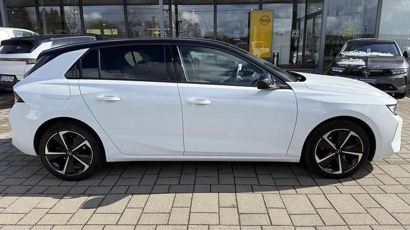Gebraucht Opel Astra Elegance 110 PS (80 kW) 2023 Weiß Limousine