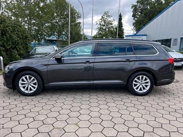 Gebraucht VW Passat Business 150 PS (110 kW) 2022 Grau Kombi