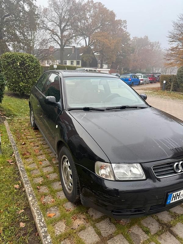 Gebraucht Audi A3 101 PS (74 kW) 1998 Schwarz Kleinwagen