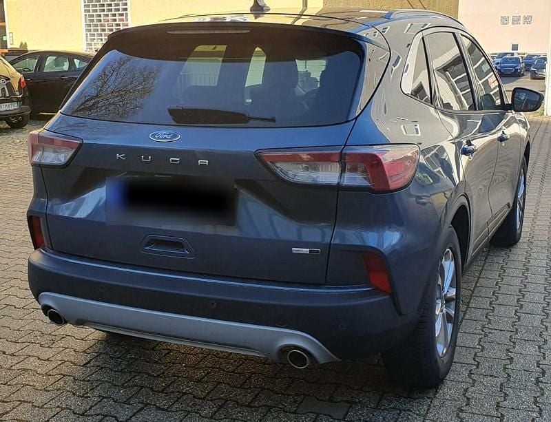 Usado Ford Kuga Titanium X 150 HP (110 kW) 2021 Azul SUV