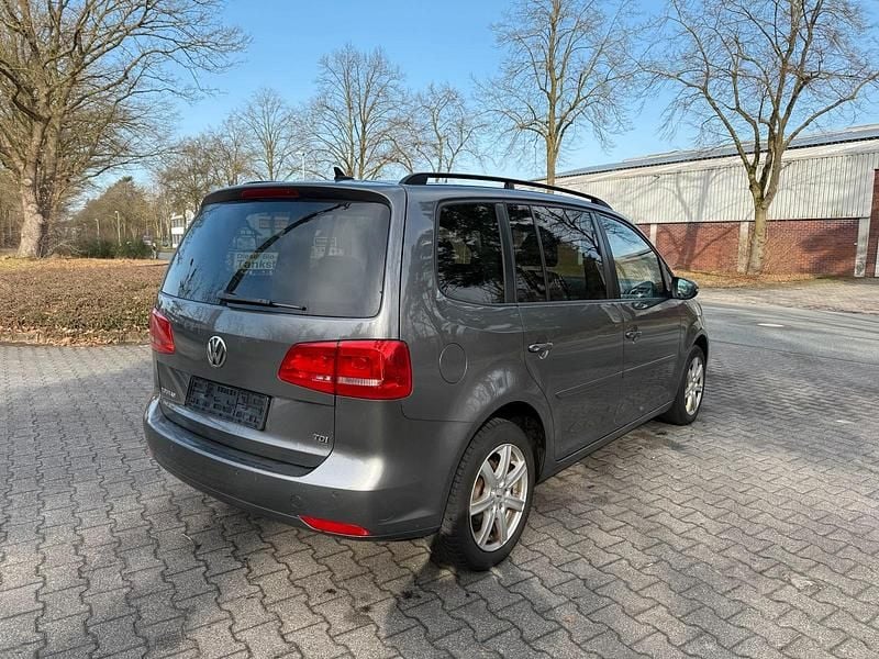 Gebraucht VW Touran 105 PS (77 kW) 2011 Grau Van / Kleinbus