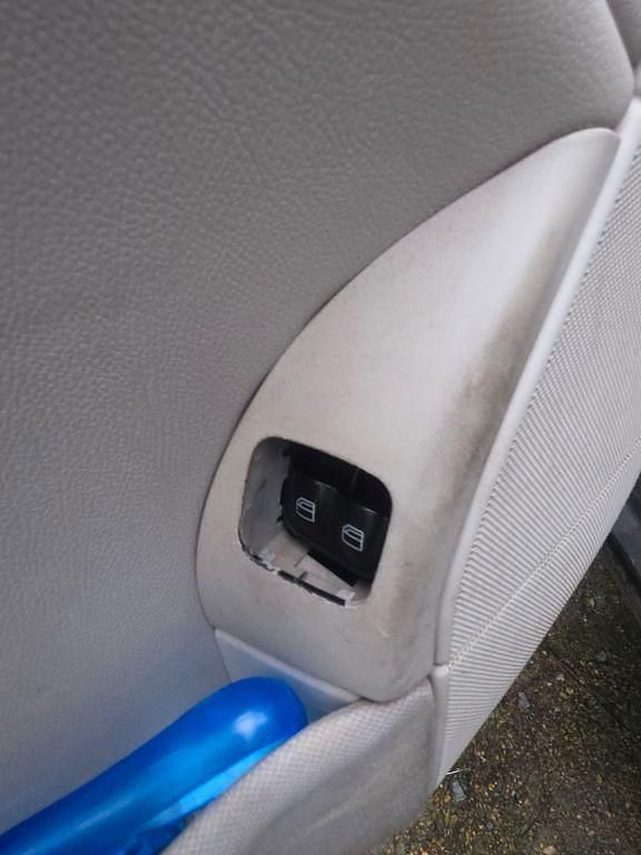 Gebraucht Mercedes CLC200 128 PS (94 kW) 2001 Schwarz Kleinwagen