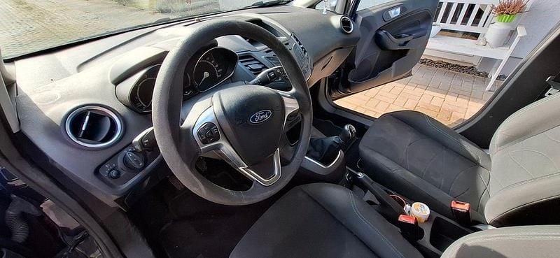 Gebraucht Ford Fiesta SYNC Edition 75 PS (55 kW) 2015 Blau Kleinwagen