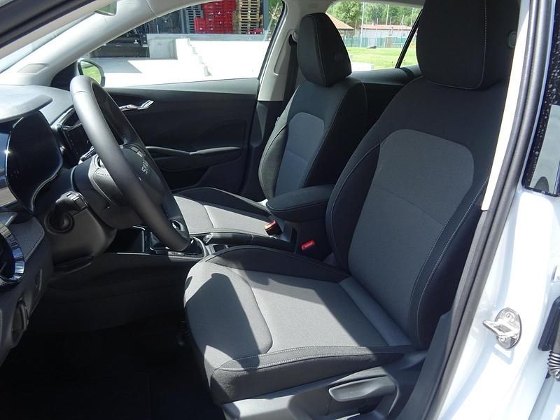 Neu Skoda Fabia Selection 80 PS (58 kW) 2025 Moonweiss metallic Kleinwagen