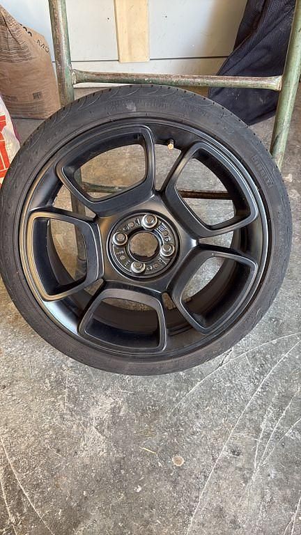 Grau Gebraucht 2018 Abarth 595 Pista Kleinwagen | 15.100 € (Fairer Preis) - Bild 1/4