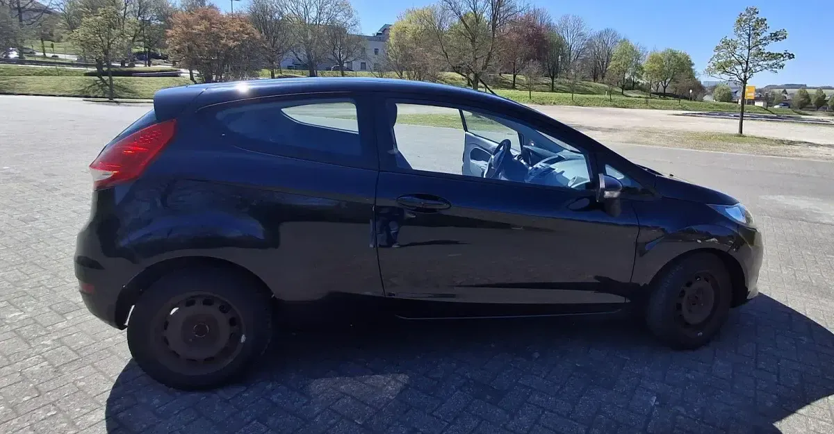 Gebraucht Ford Fiesta Trend 60 PS (44 kW) 2009 Schwarz Limousine