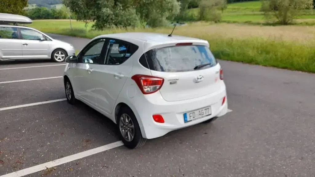 Gebraucht Hyundai i10 Style 67 PS (49 kW) 2016 Weiß Kleinwagen