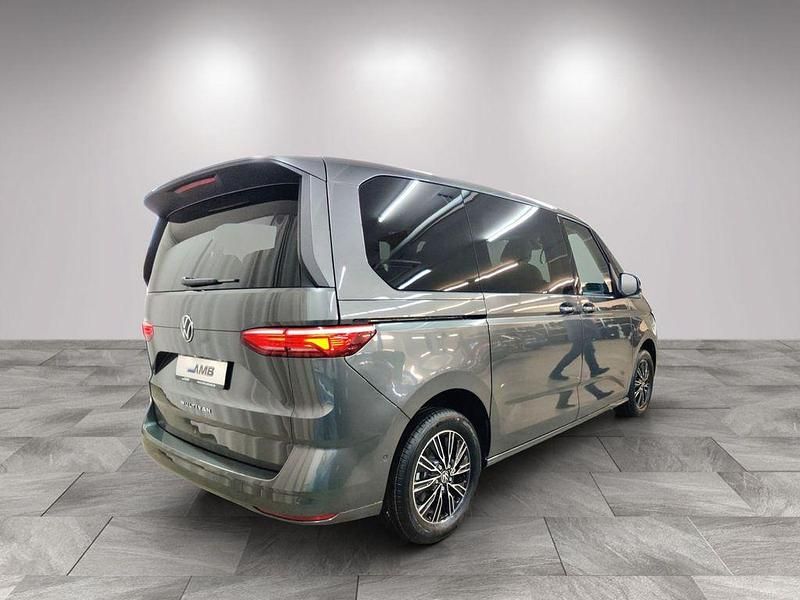 Gebraucht VW Multivan Life 204 PS (150 kW) 2025 Grau Van