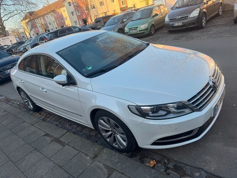 Weiß Gebraucht 2013 VW CC Limousine | 13.000 € (Fairer Preis) - Bild 1/4