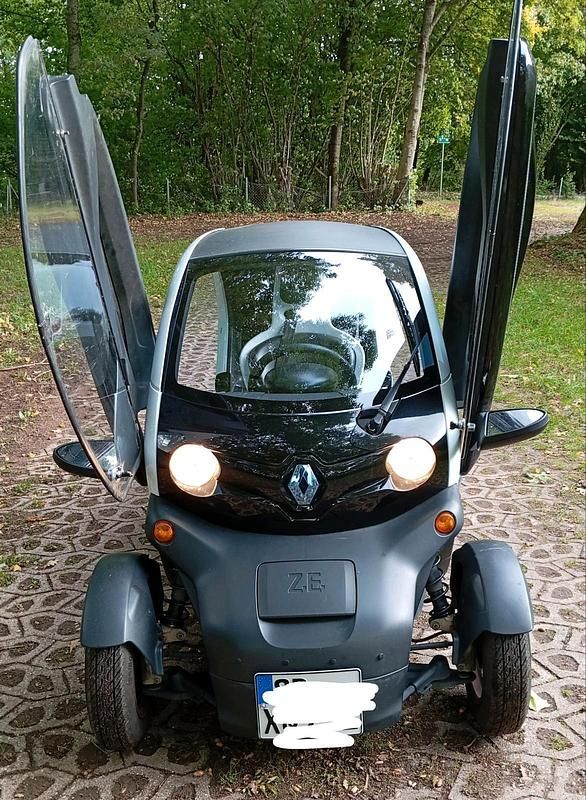 Schwarz Gebraucht 2012 Renault Twizy Kleinwagen | 4.250 € (Fairer Preis) - Bild 1/4