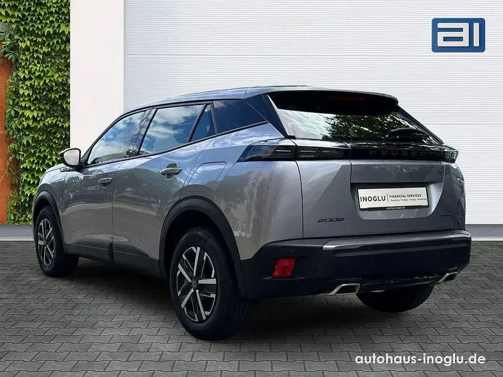 Gebraucht Peugeot 2008 Style 145 PS (106 kW) 2025 Grau SUV