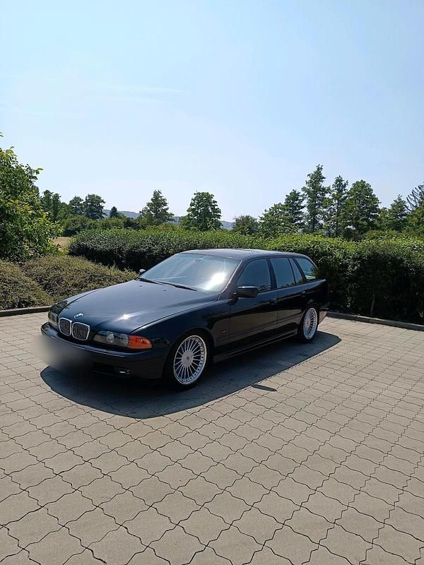 Schwarz Gebraucht 1998 BMW 540 Kombi | 15.999 € - Bild 1/4