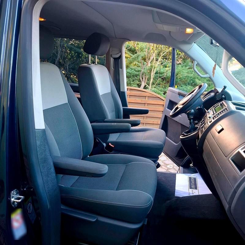 Second-hand VW T5 102 CP (75 kW) 2012 Albastru Van