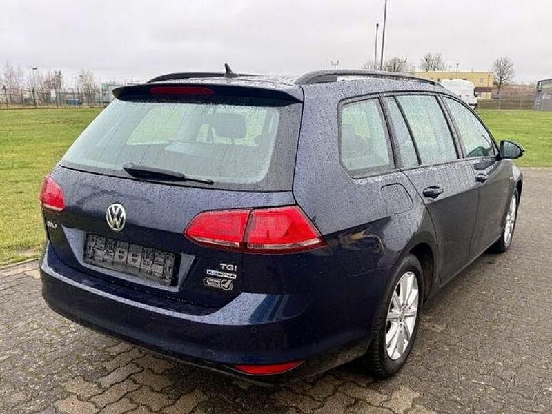 Gebraucht VW Golf VII Trendline 110 PS (80 kW) 2015 Andere Limousine