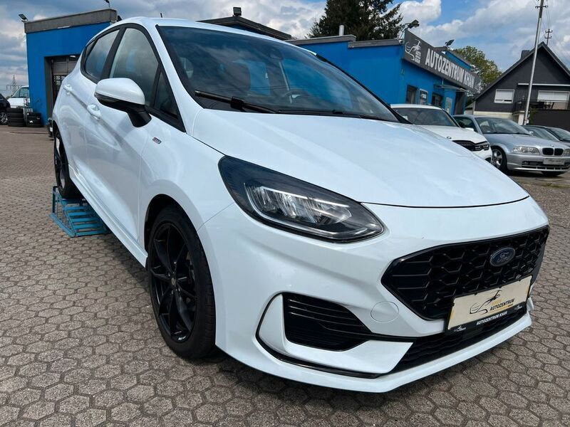 Weiß Gebraucht 2023 Ford Fiesta ST-Line Kleinwagen | 16.990 € (Guter Preis) - Bild 1/4