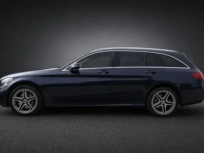 Gebraucht Mercedes C220 AMG 194 PS (142 kW) 2019 Cavansitblau metallic Kombi