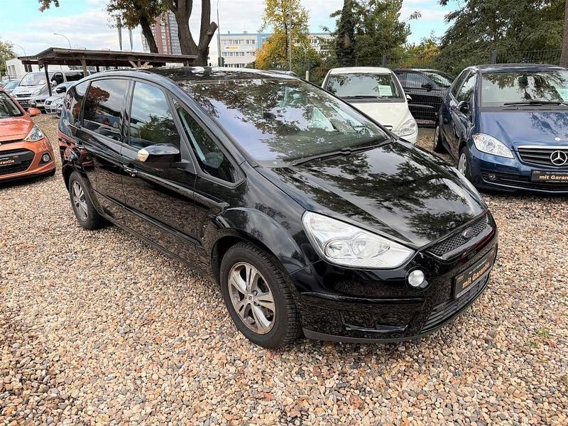 Gebraucht Ford S-MAX Titanium 140 PS (102 kW) 2008 Schwarz Van / Kleinbus