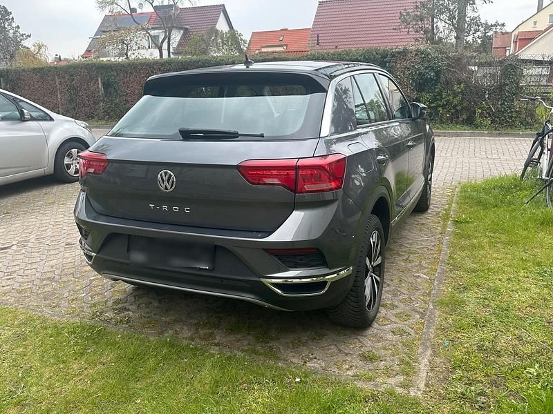 Grau Gebraucht 2019 VW T-Roc SUV | 21.500 € (Fairer Preis) - Bild 1/3