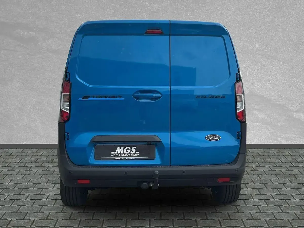 Neu Ford Courier Limited 100 kW (136 PS) 2025 Digital aqua blue metallic Van / Kleinbus