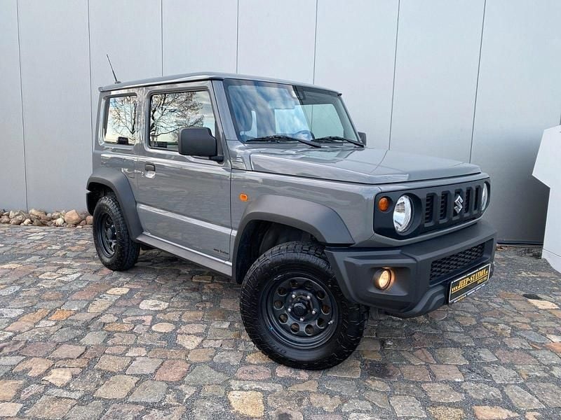 Second-hand Suzuki Jimny 102 CP (75 kW) 2022 Gri SUV