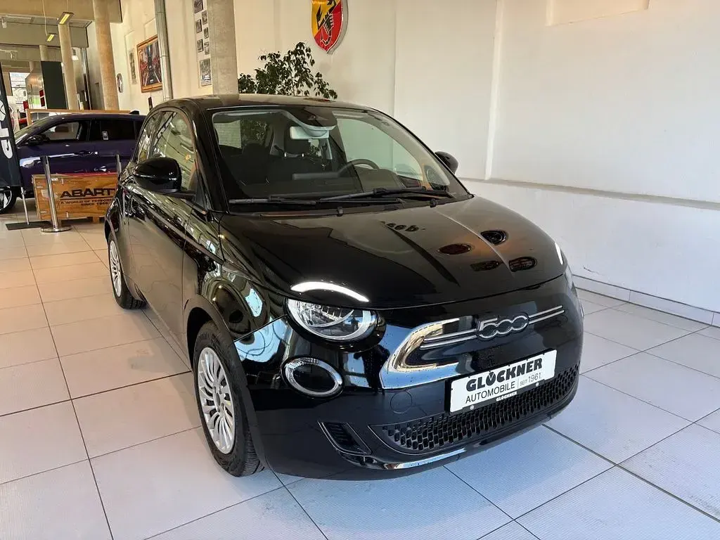 Gebraucht Fiat 500e 86 kW (118 PS) 2023 Schwarz Kleinwagen