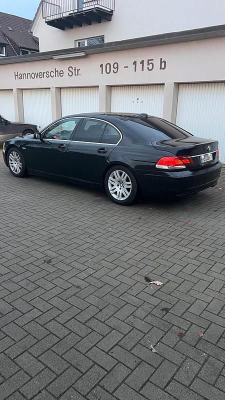 Schwarz Gebraucht 2005 BMW 730 Limousine | 3.500 € (Superpreis) - Bild 1/4