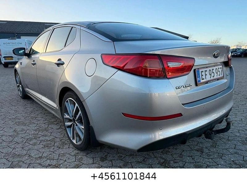 Gebraucht Kia Optima Attract 136 PS (100 kW) 2015 Silber Limousine