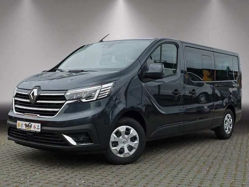 Gebraucht Renault Trafic Life 150 PS (110 kW) 2024 Grau Van / Kleinbus